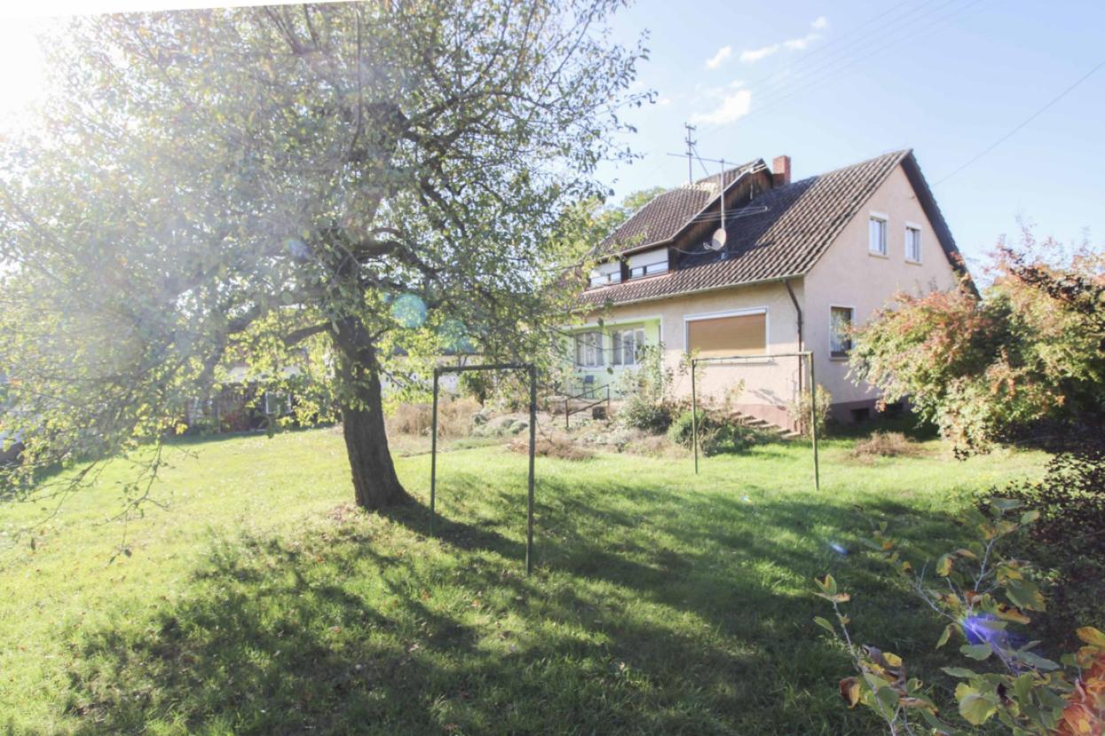 Garten + Haus Seitenansicht II