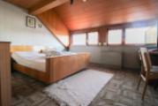 Schlafzimmer DG