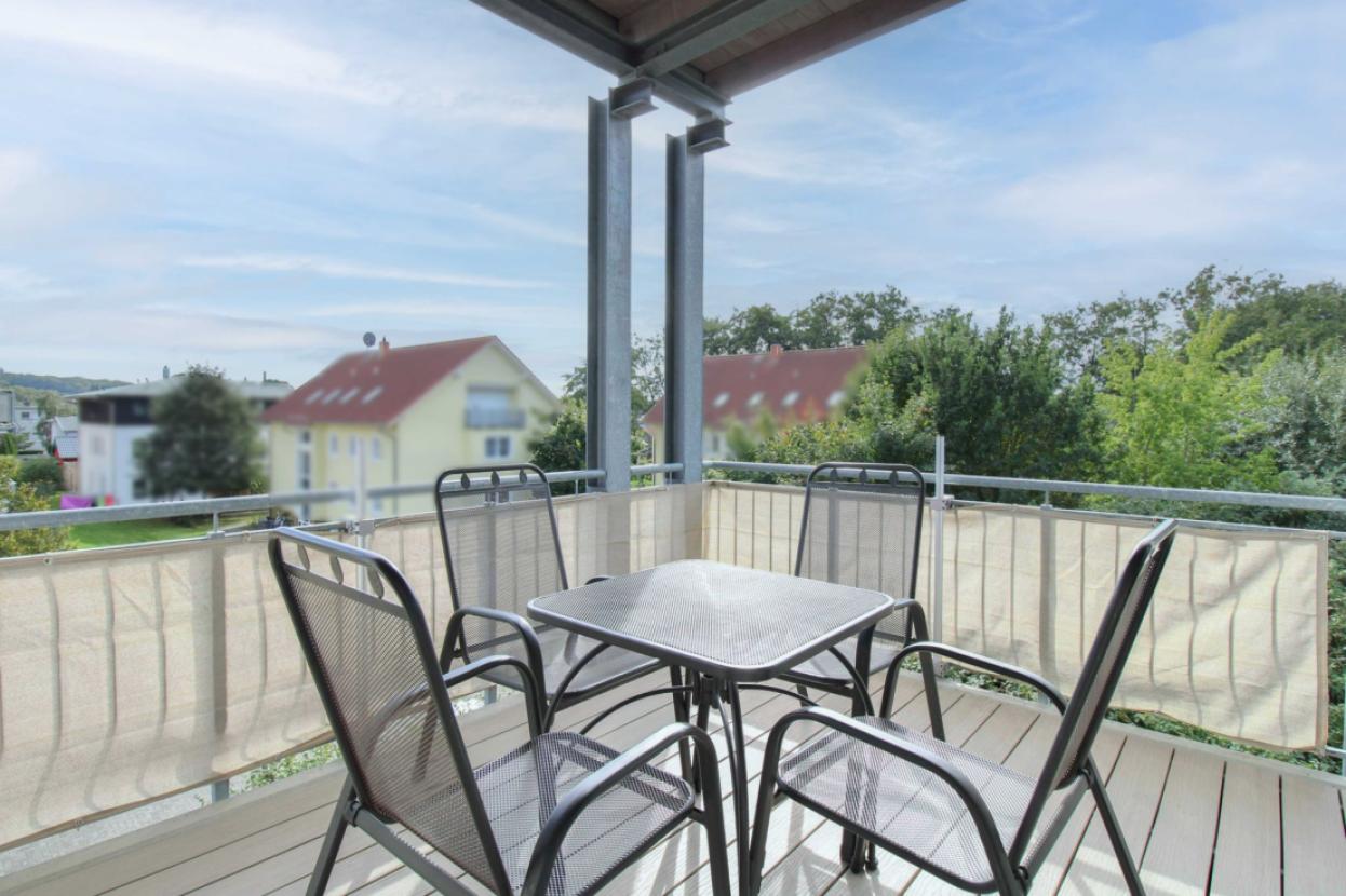 Überdachter Südbalkon