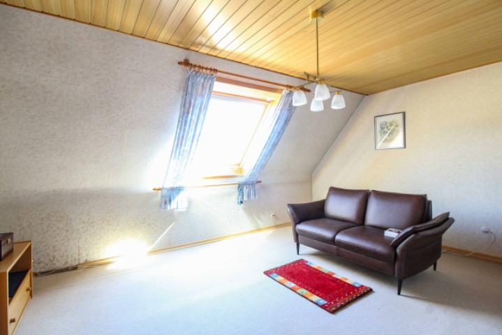 Schlafzimmer 2 DG