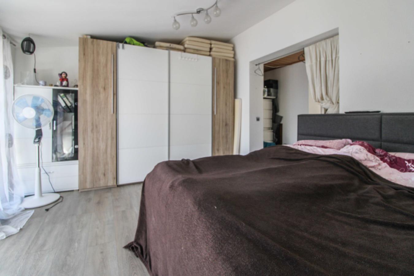 Schlafzimmer Bild 2