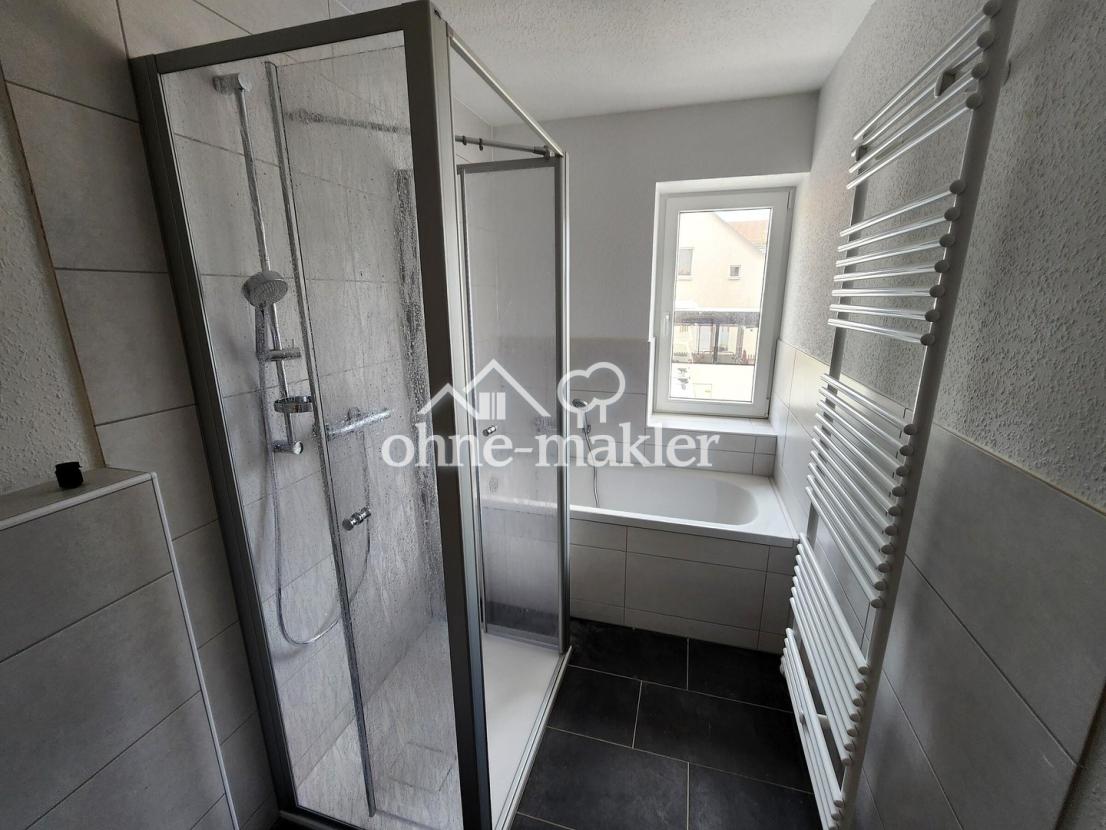 Bad_Dusche_Wanne