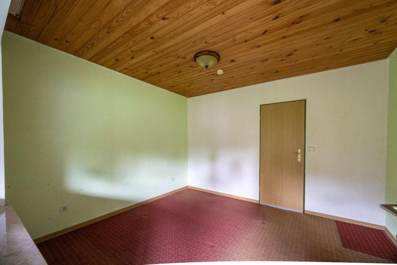 Zimmer 6 OG