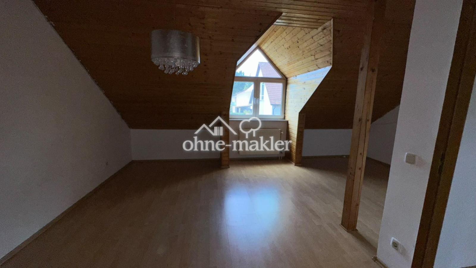 Schlaf- & Wohnzimmer 2.OG