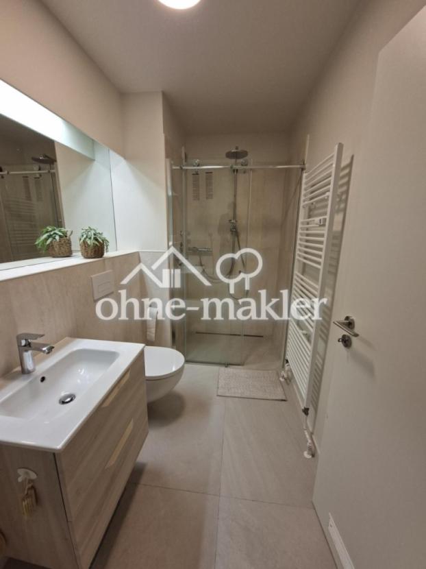 Bad;  Walk- in-Dusche Handtuch