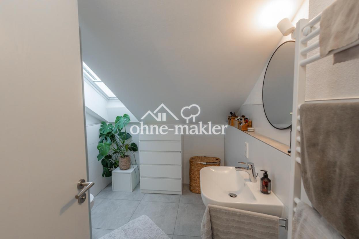 Bad Blick zum Waschbecken