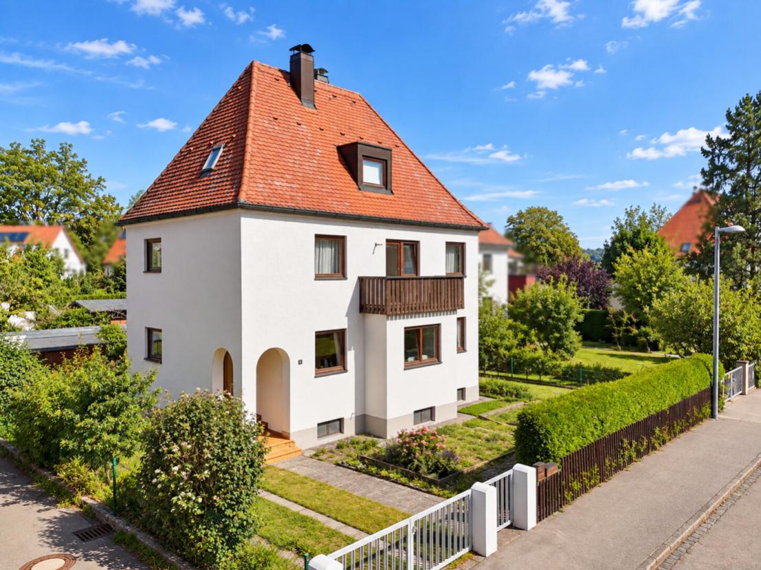 Charmantes Einfamilienhaus mit großem Grundstück
