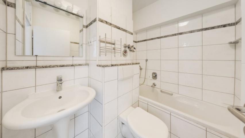 Badezimmer 2