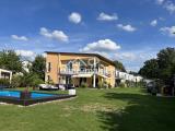 EFH mit Pool und gr. Garten