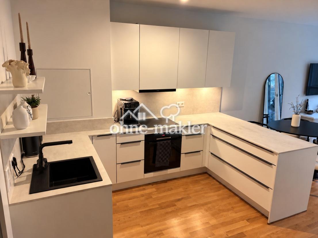 Küche & Wohnzimmer EG