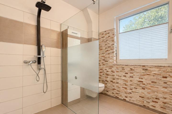 Badezimmer EG