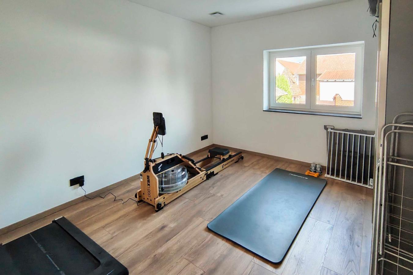 Büro EG