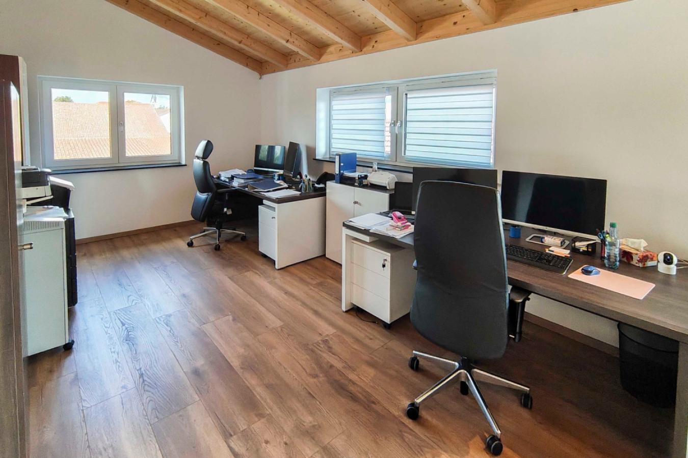 Büro OG