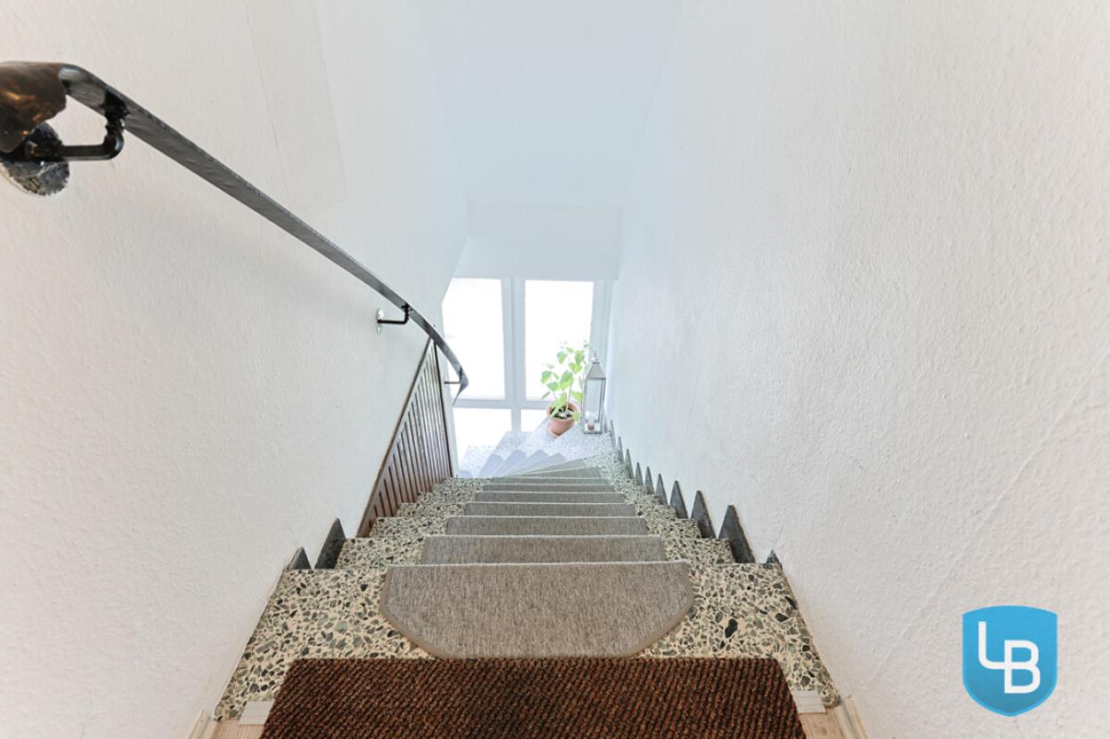 Treppe ins DG