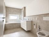 Bad mit Wanne
