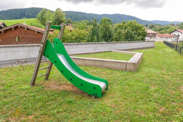 schöner großer Außenbereich