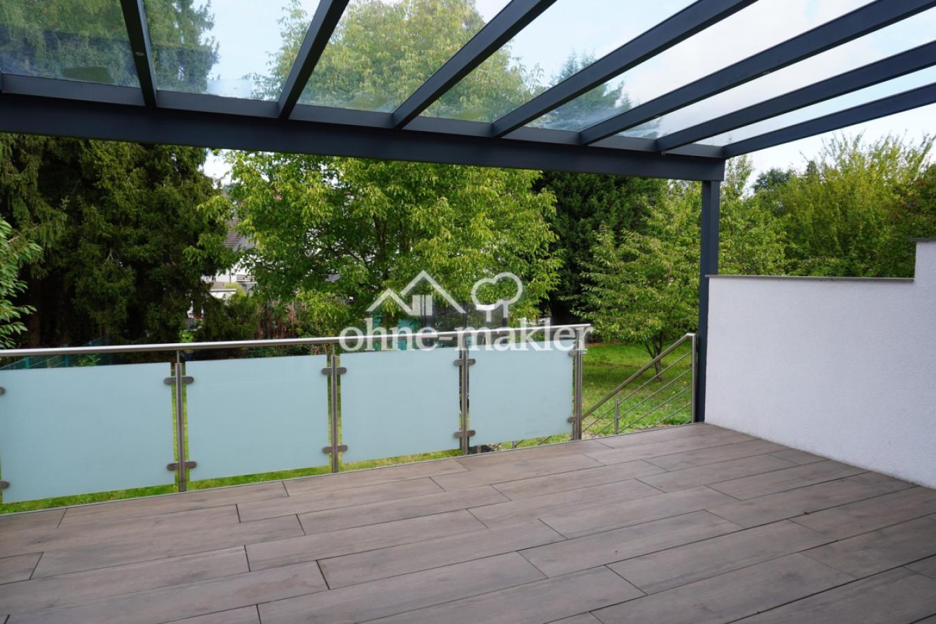 Terrasse mit Gartenblick