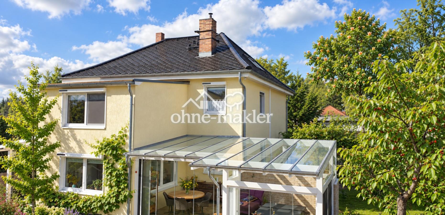 Haus Hinten, Garten, Wintergar