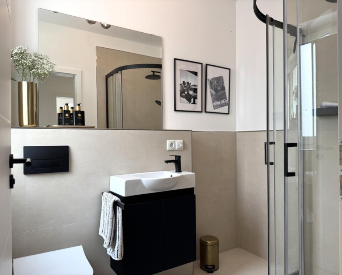 Gäste WC mit Dusche