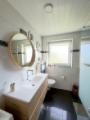 Blick ins Badezimmer