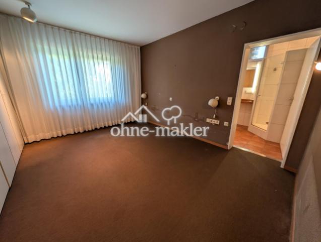 Elternschlafzimmer mit Bad