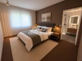 Elternschlafzimmer mit Bad KI