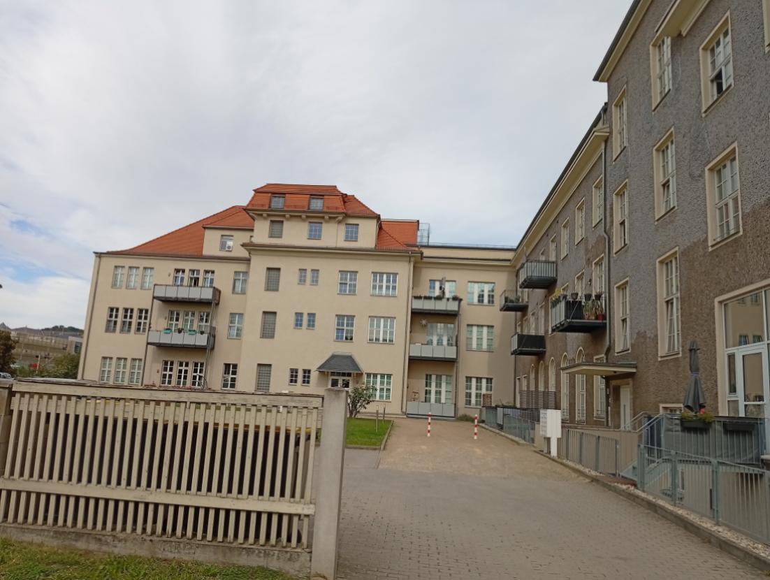 Gesamtes Gebäudeensemble