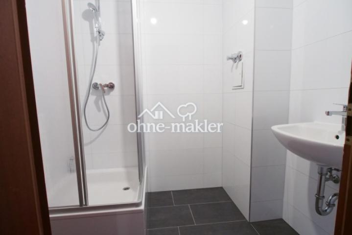 Bad mit Dusche