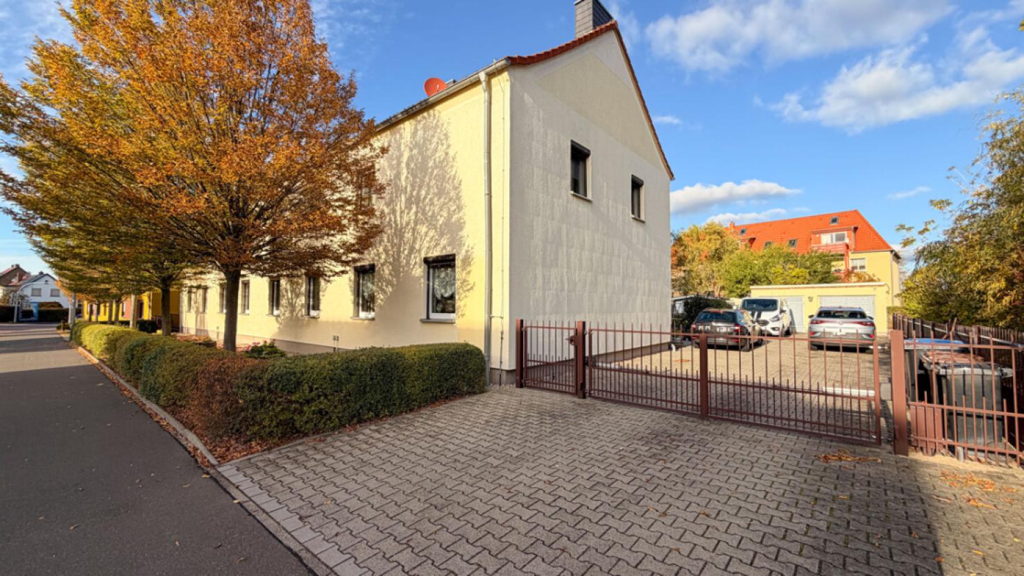 Straßenansicht