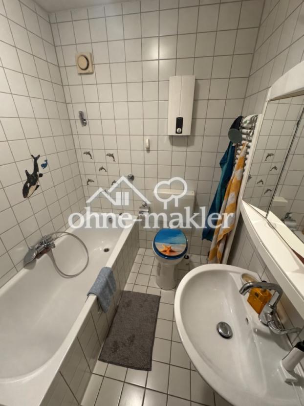 Duschbad mit Toilette