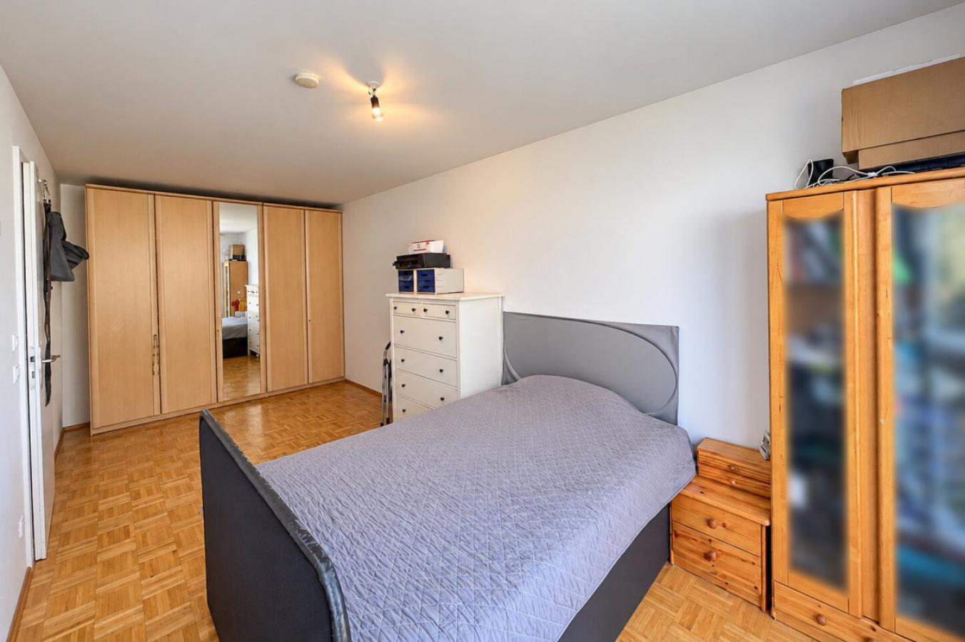 Schlafzimmer 1