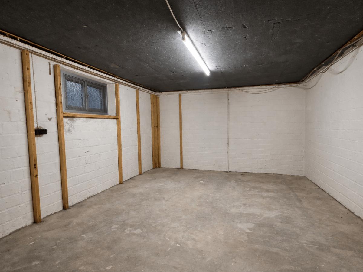 Keller altes Studio