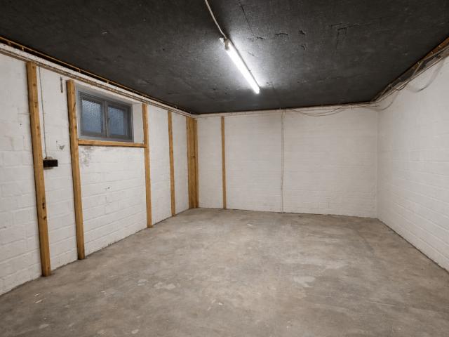 Keller altes Studio