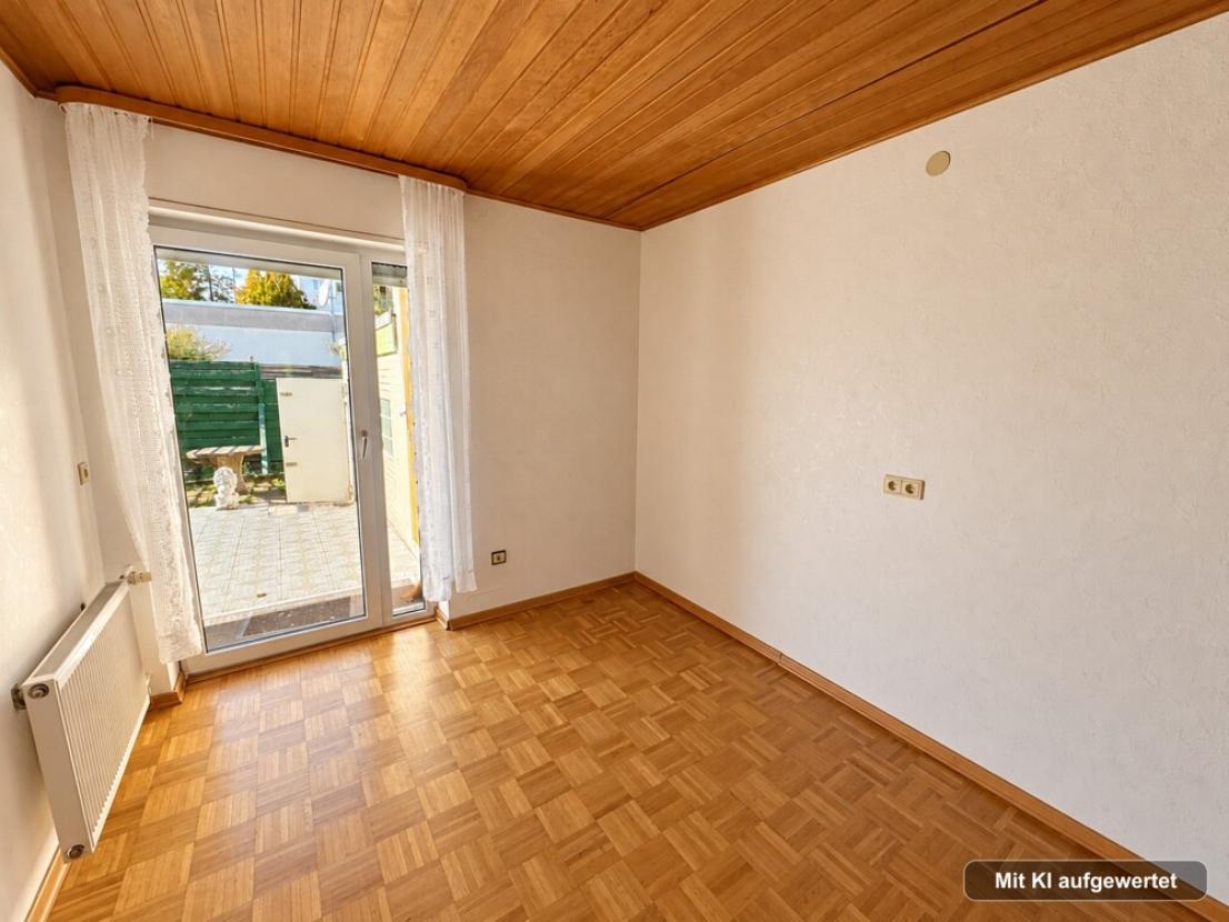 EG Zimmer mit Terrassenzugang