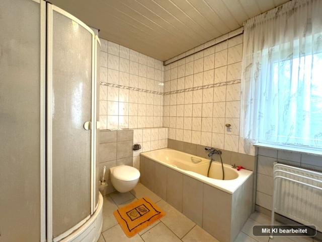 EG - Badezimmer Linke Seite