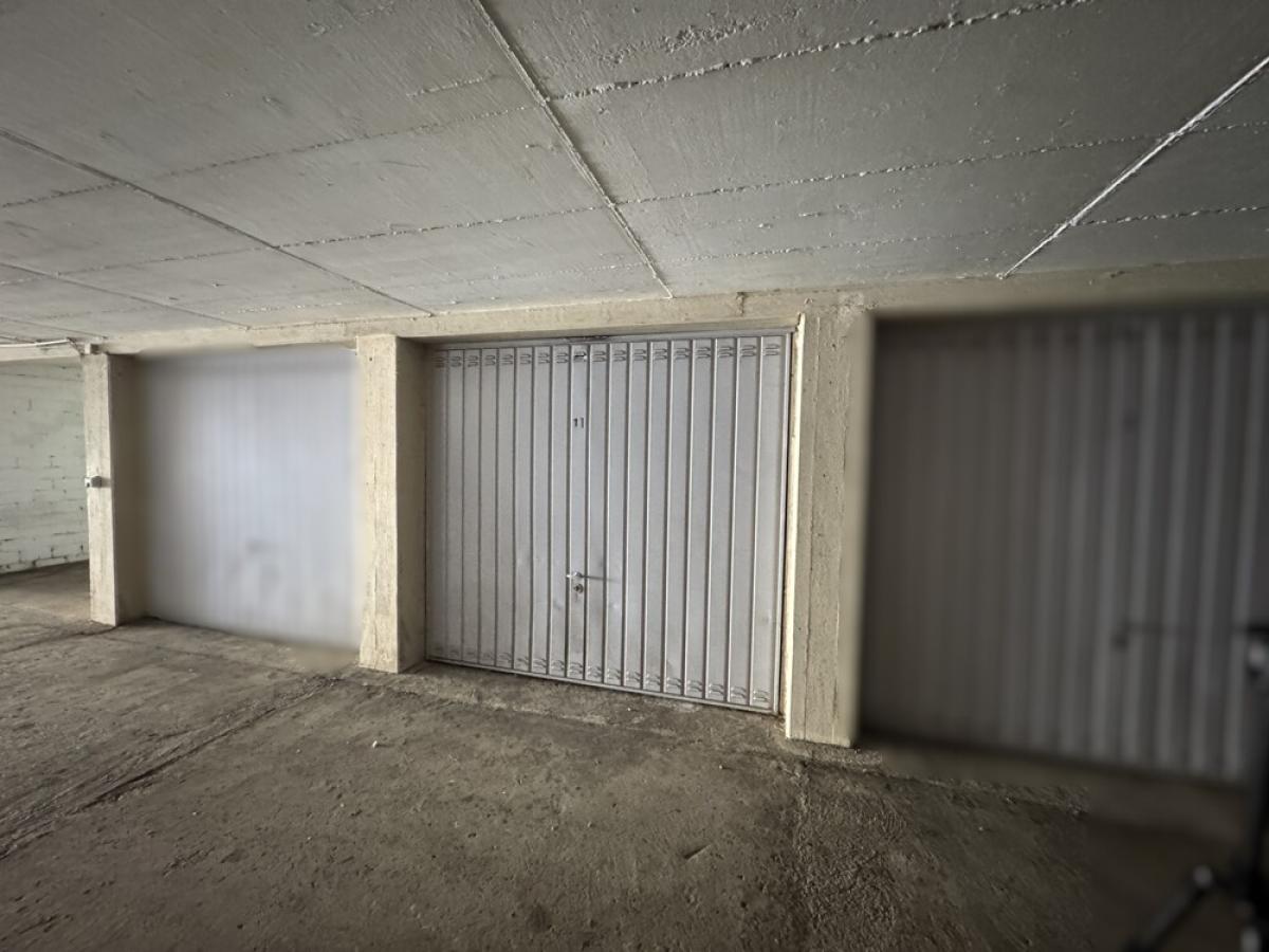 Abgeschlossener Tiefgaragenplatz
