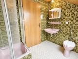 und Badezimmer
