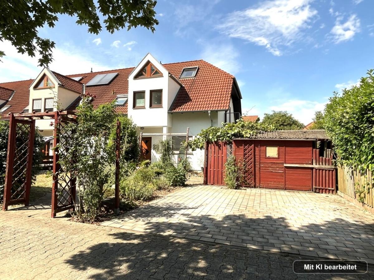 Straßenansicht