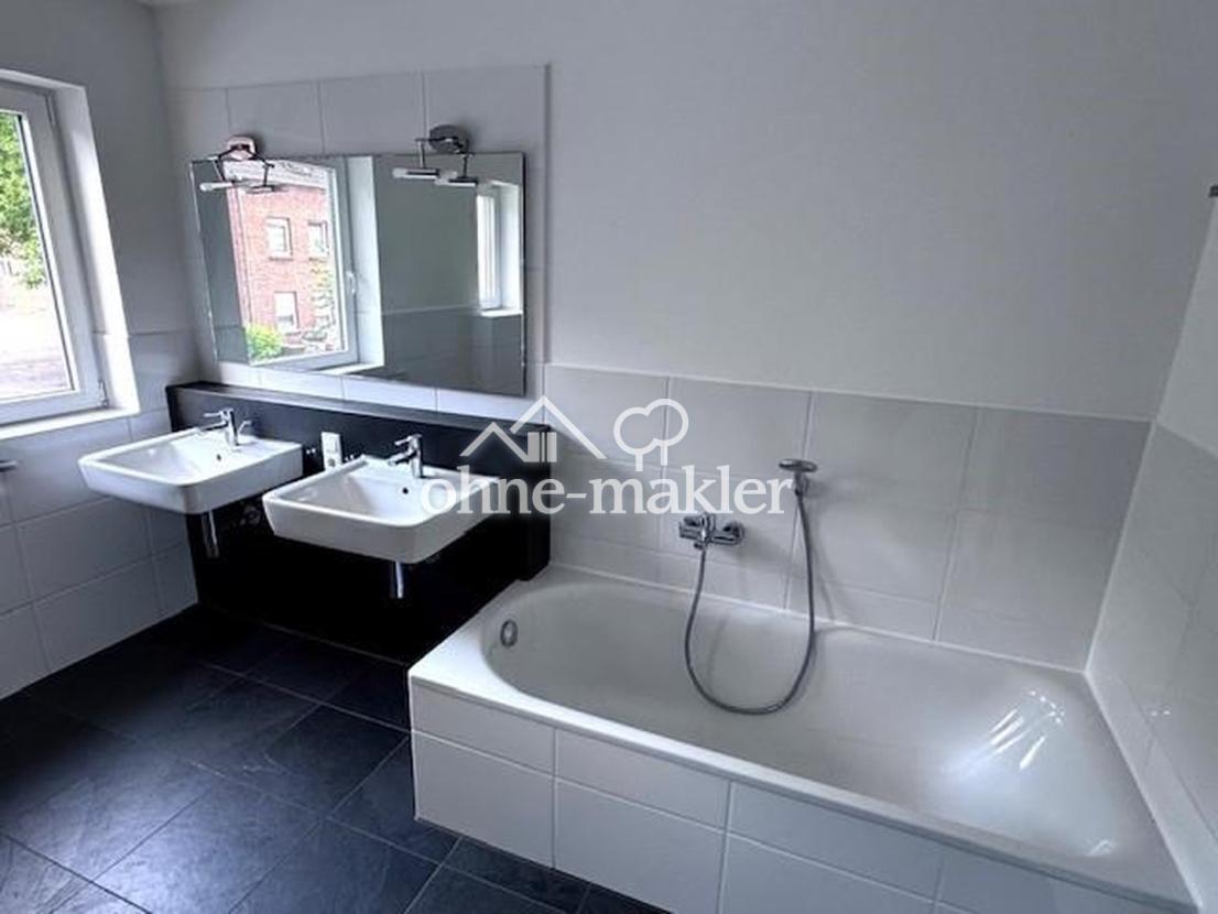 Badezimmer 1. OG