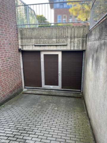 Einfahrt zur Tiefgarage 4