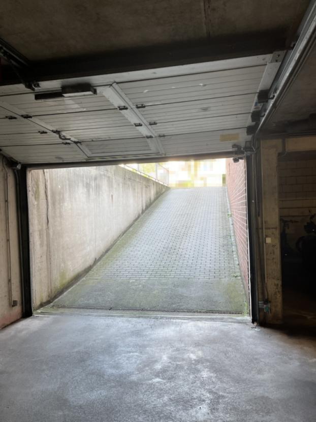 Einfahrt zur Tiefgarage 2
