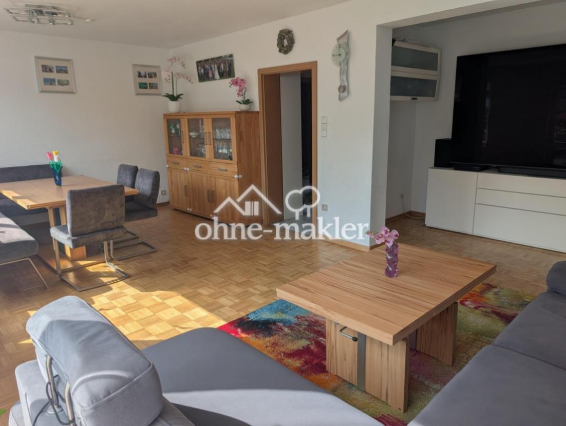 Wohnzimmer (Ansicht 2)