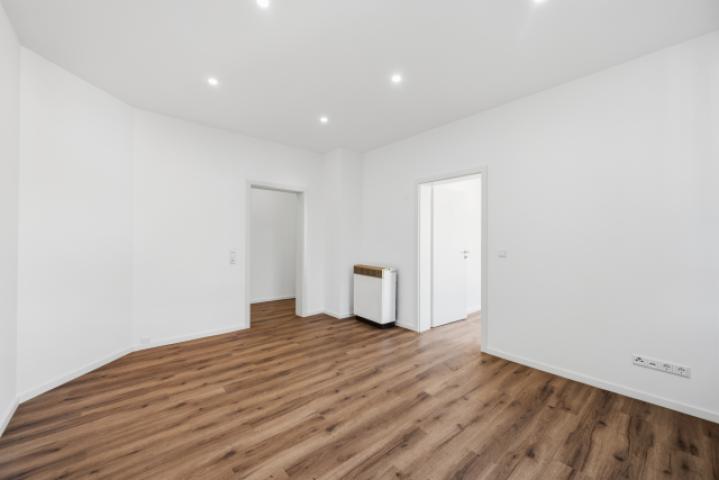 Wohnzimmer Richtung Flur