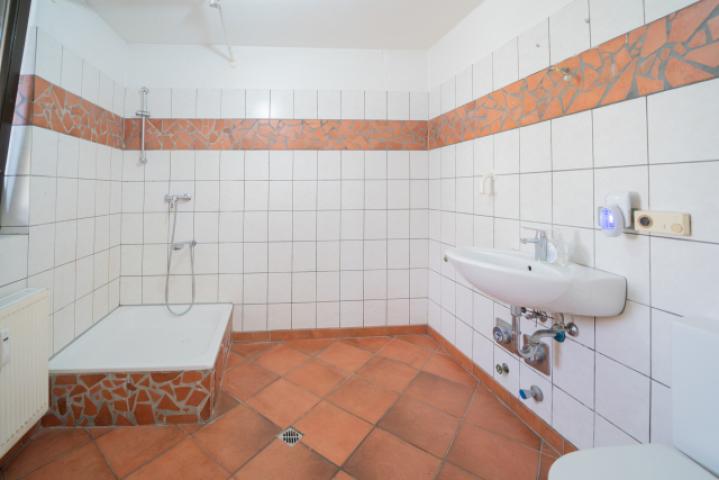 Badezimmer EG