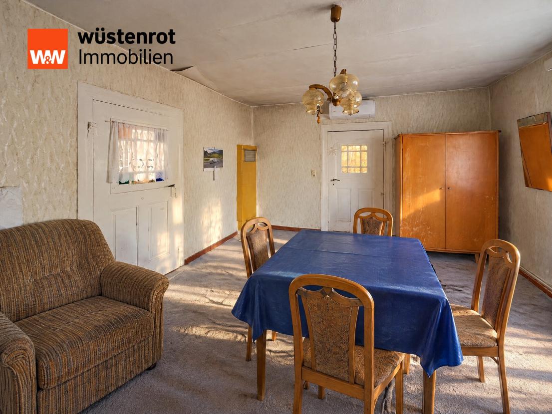 Esszimmer mit Ofen KI bearbeitet