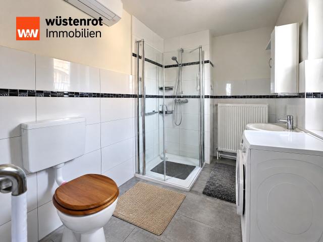 Badezimmer KI bearbeitet