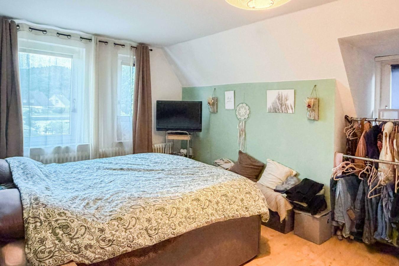 Schlafzimmer DG