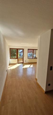 Zimmer gross mit Balkon