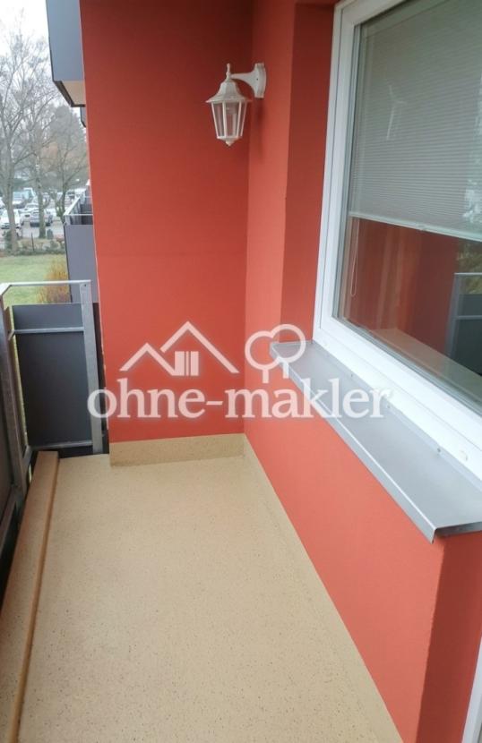 Balkon mit elektr. Markise