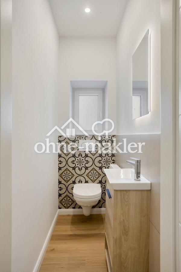 EG-WC